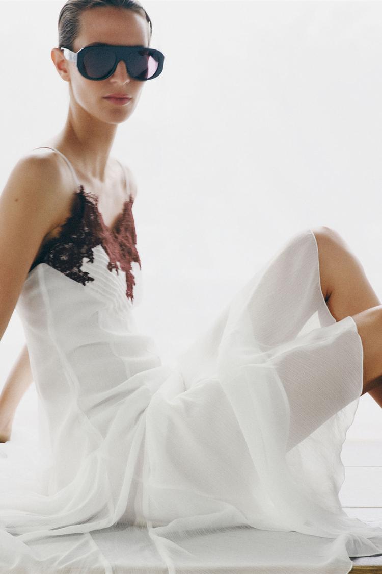 LACE DRESS