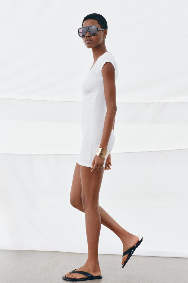 SHORT V-NECK DRESS