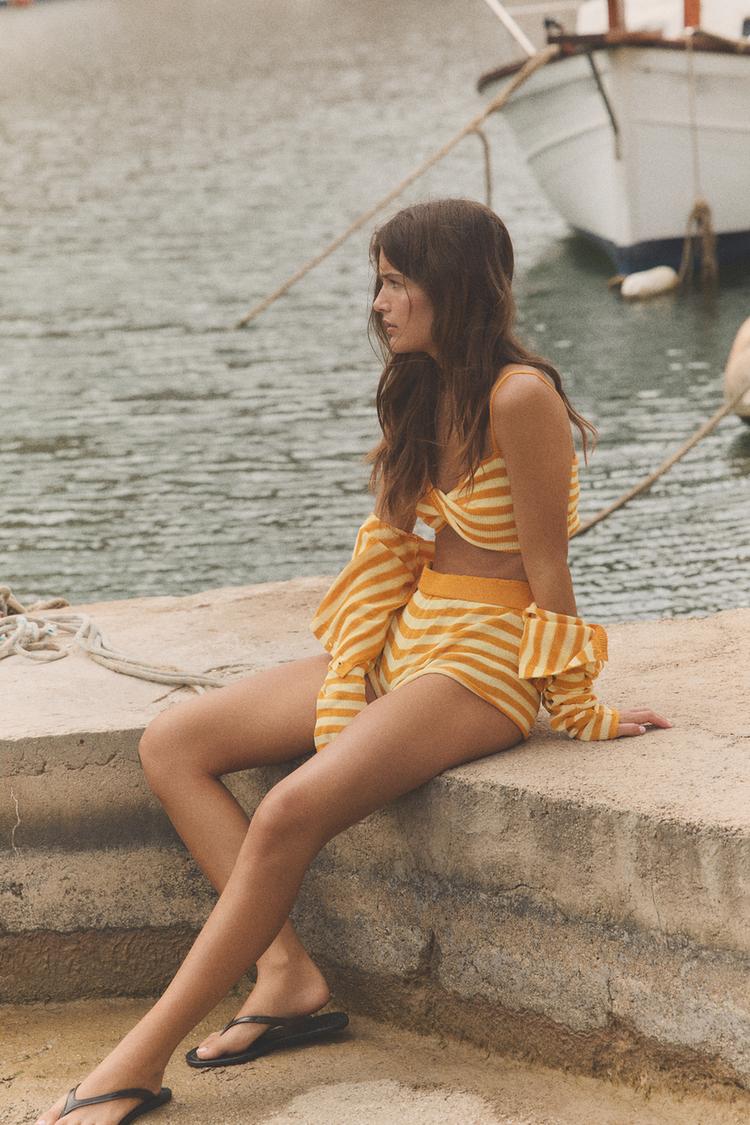 STRIPED KNIT SHORTS