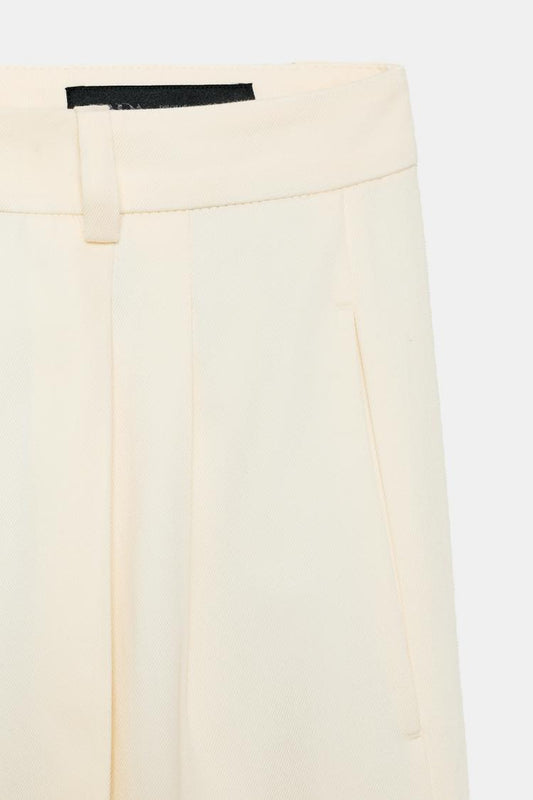 PLEATED WIDE-LEG TROUSERS