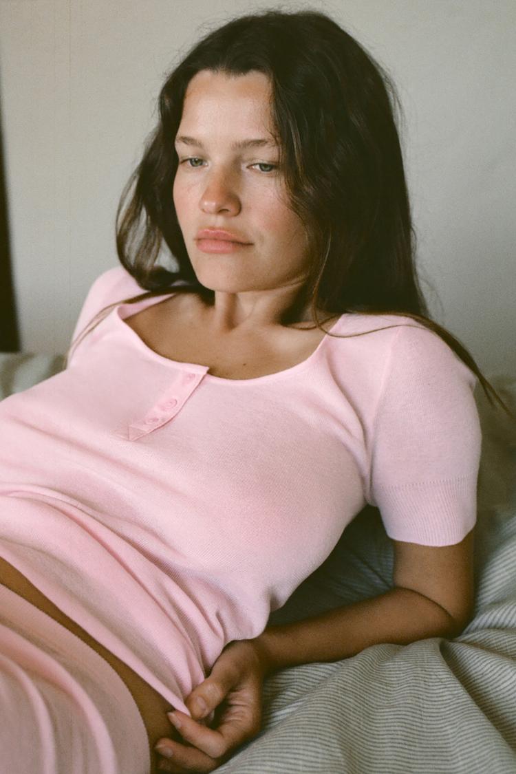 KNIT T-SHIRT WITH BUTTONS