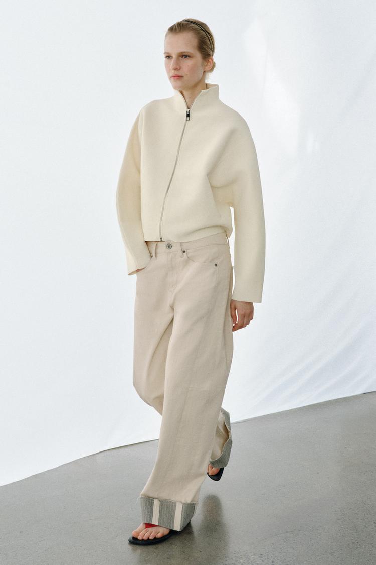 ZIP-UP KNIT CARDIGAN