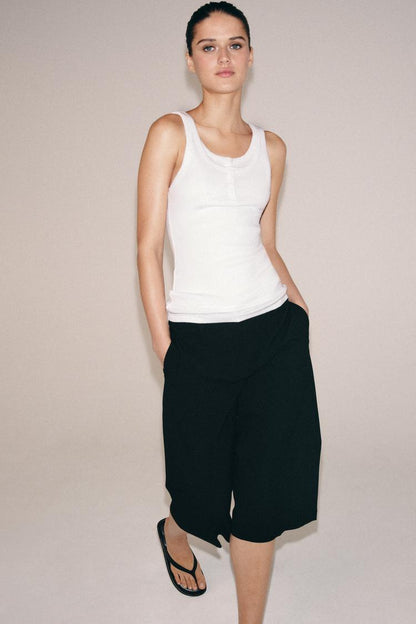 RIBBED BUTTON TOP