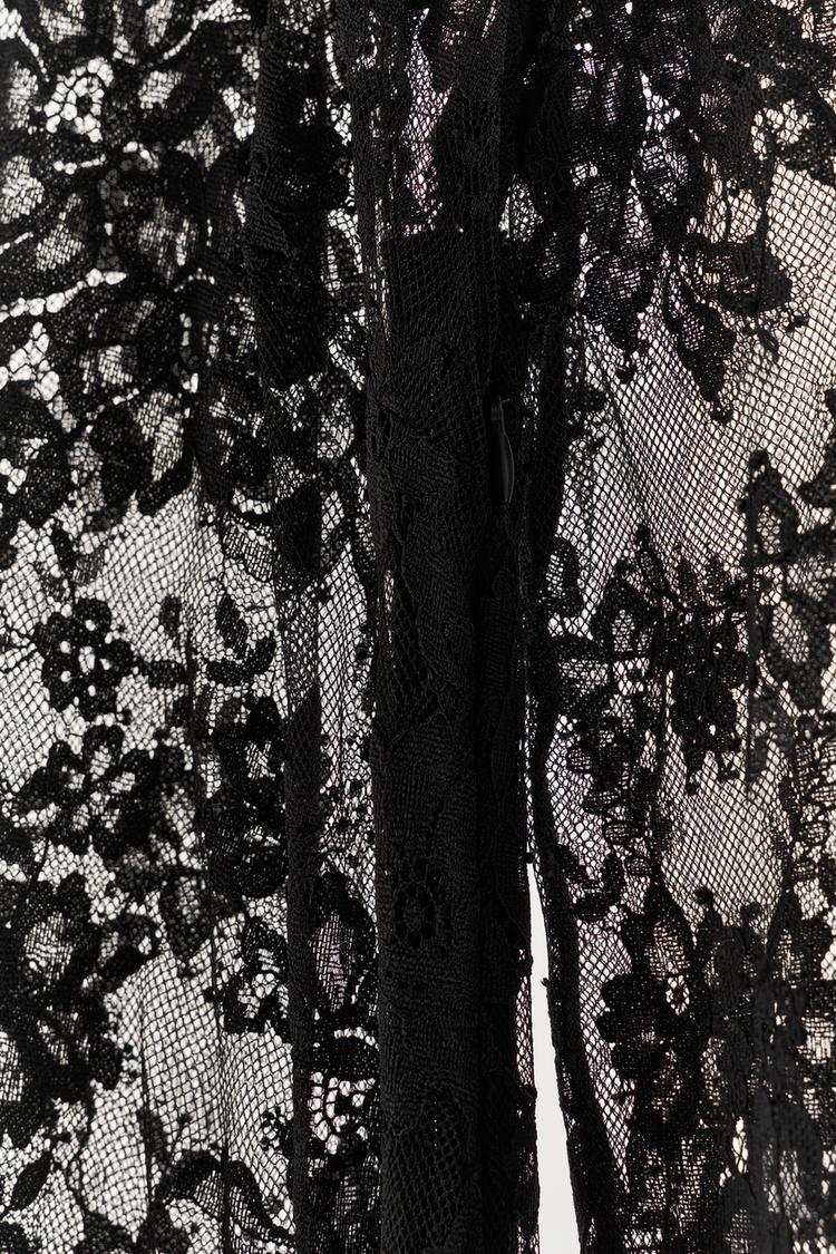 LONG LACE DRESS