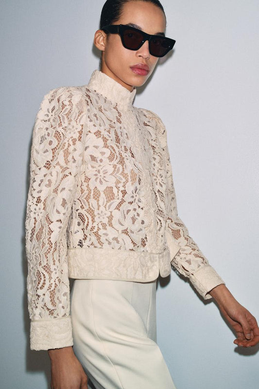 LACE BLAZER