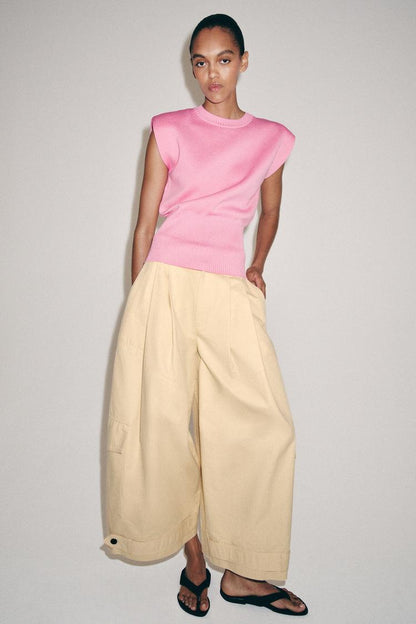 KNIT TOP WITH SHOULDER PADS