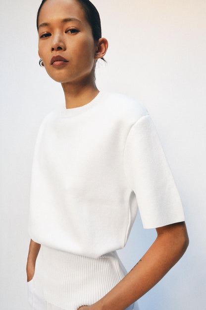KNIT SHORT SLEEVE JUMPER WITH SHOULDER PADS