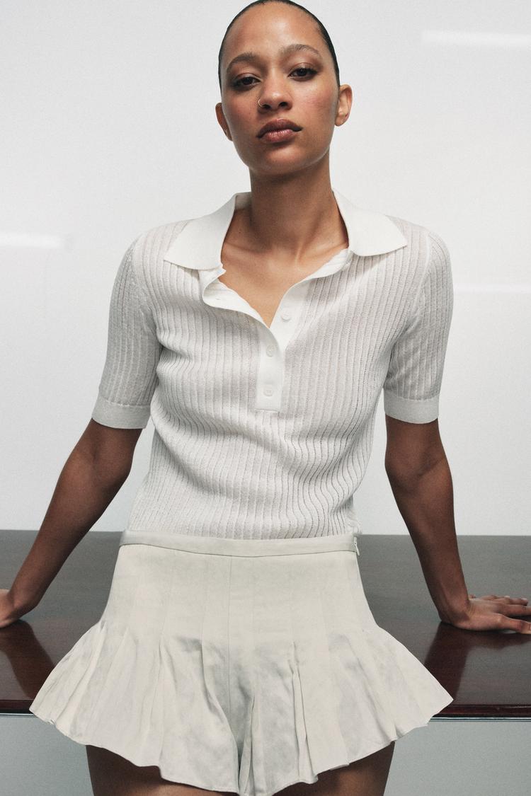 SHORT BOX PLEAT BERMUDA SHORTS