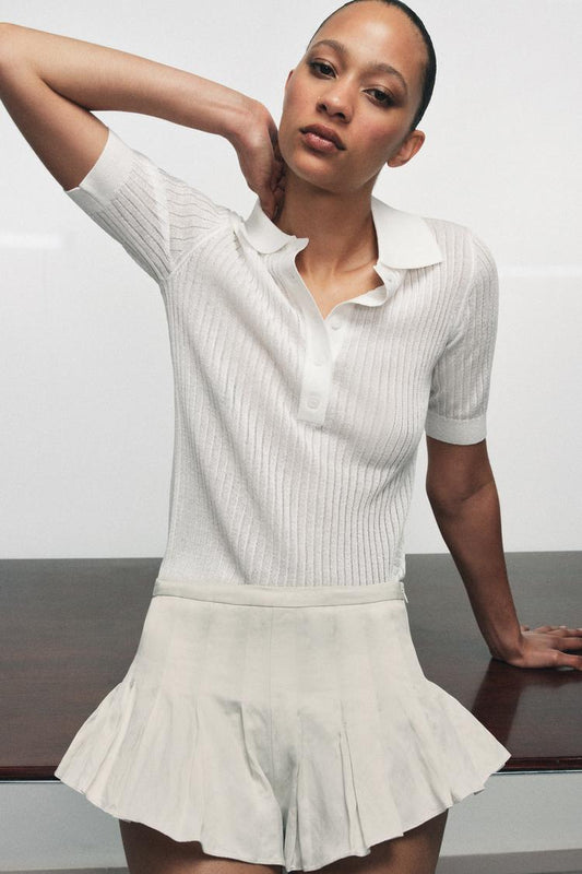 SHORT BOX PLEAT BERMUDA SHORTS