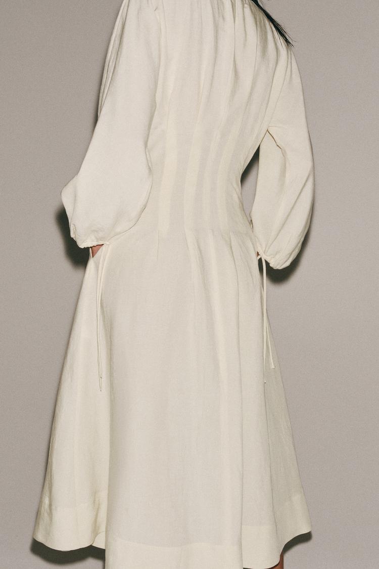 FITTED WAIST DRESS