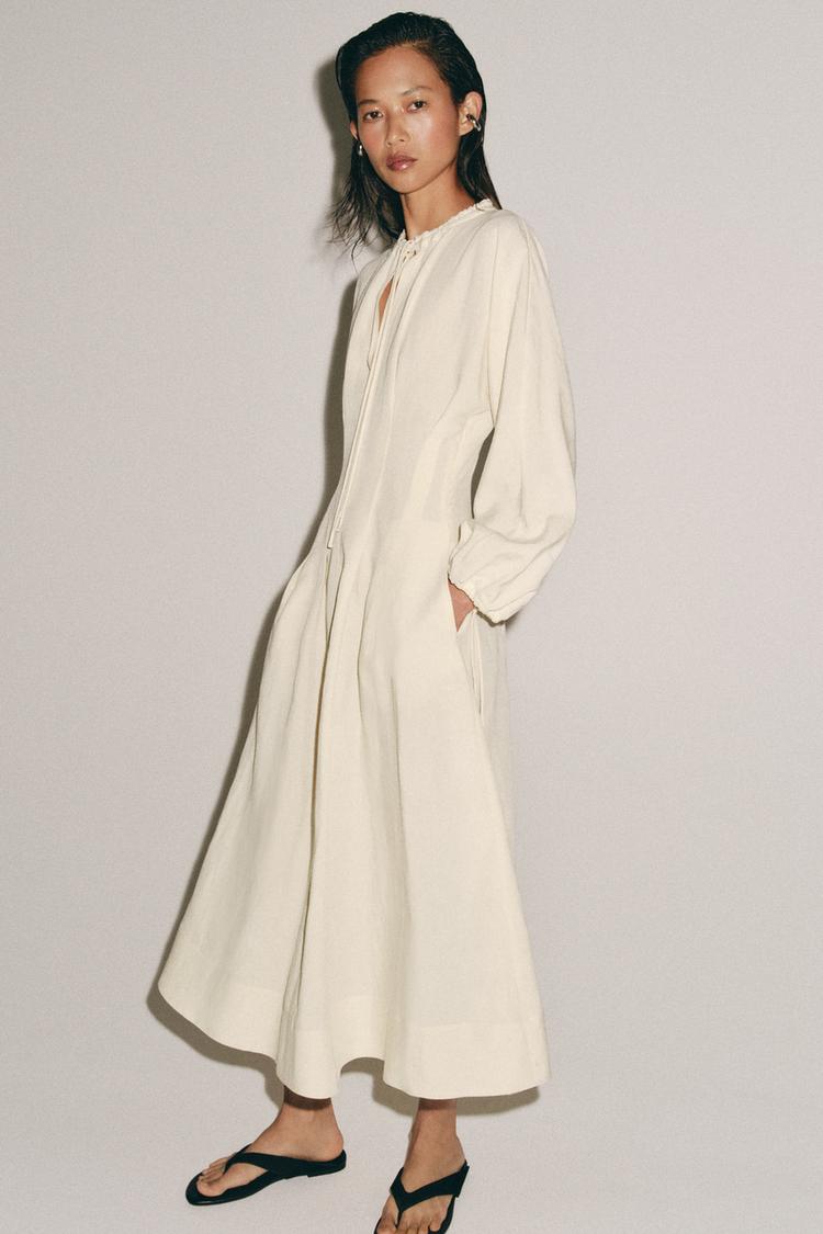 FITTED WAIST DRESS