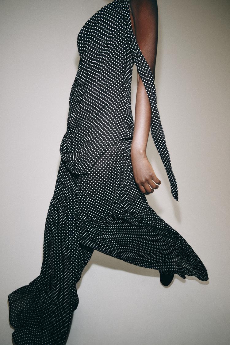 HALTER NECK DOT TOP