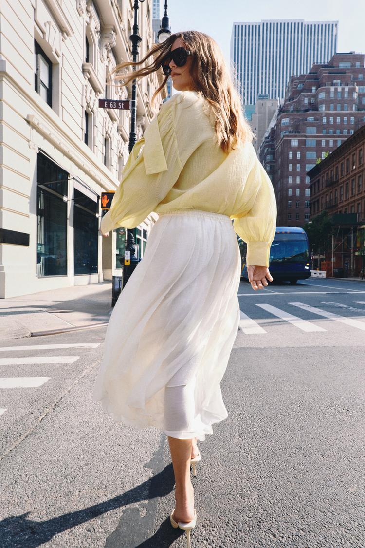 FLOWING MIDI SKIRT
