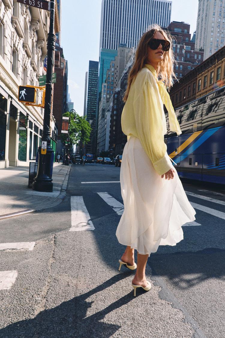 FLOWING MIDI SKIRT