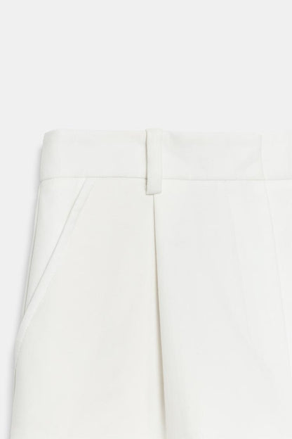 HIGH-WAIST DARTED BERMUDA SHORTS