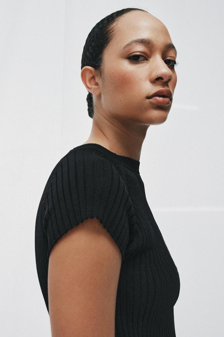 ASYMMETRIC RIB KNIT TOP