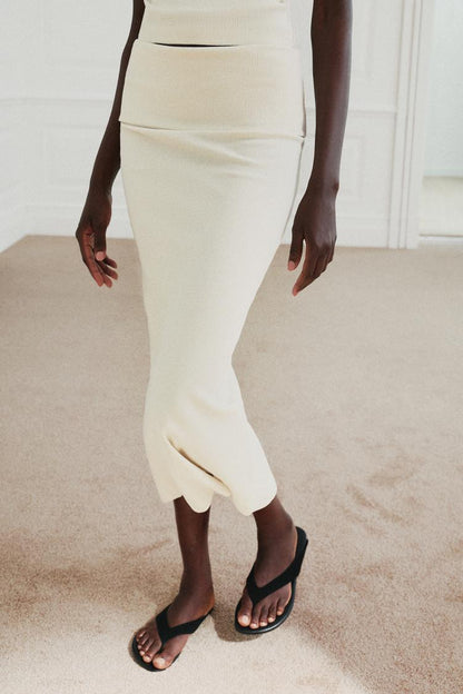 RUSTIC RIBBED SKIRT