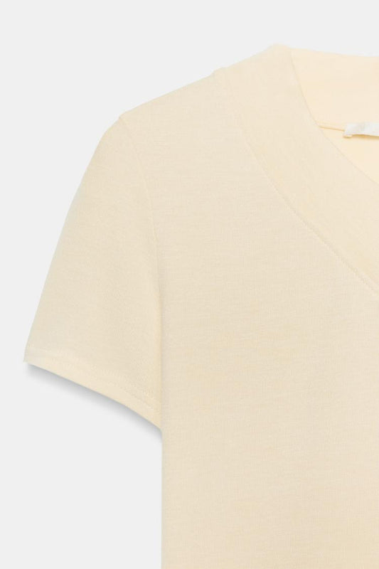 ASYMMETRIC HEM V-NECK T-SHIRT