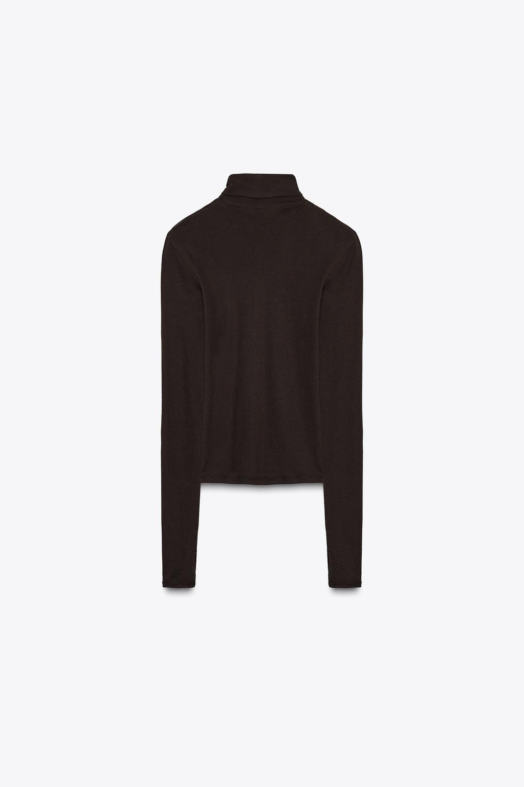 SLIM FIT HIGH NECK T-SHIRT