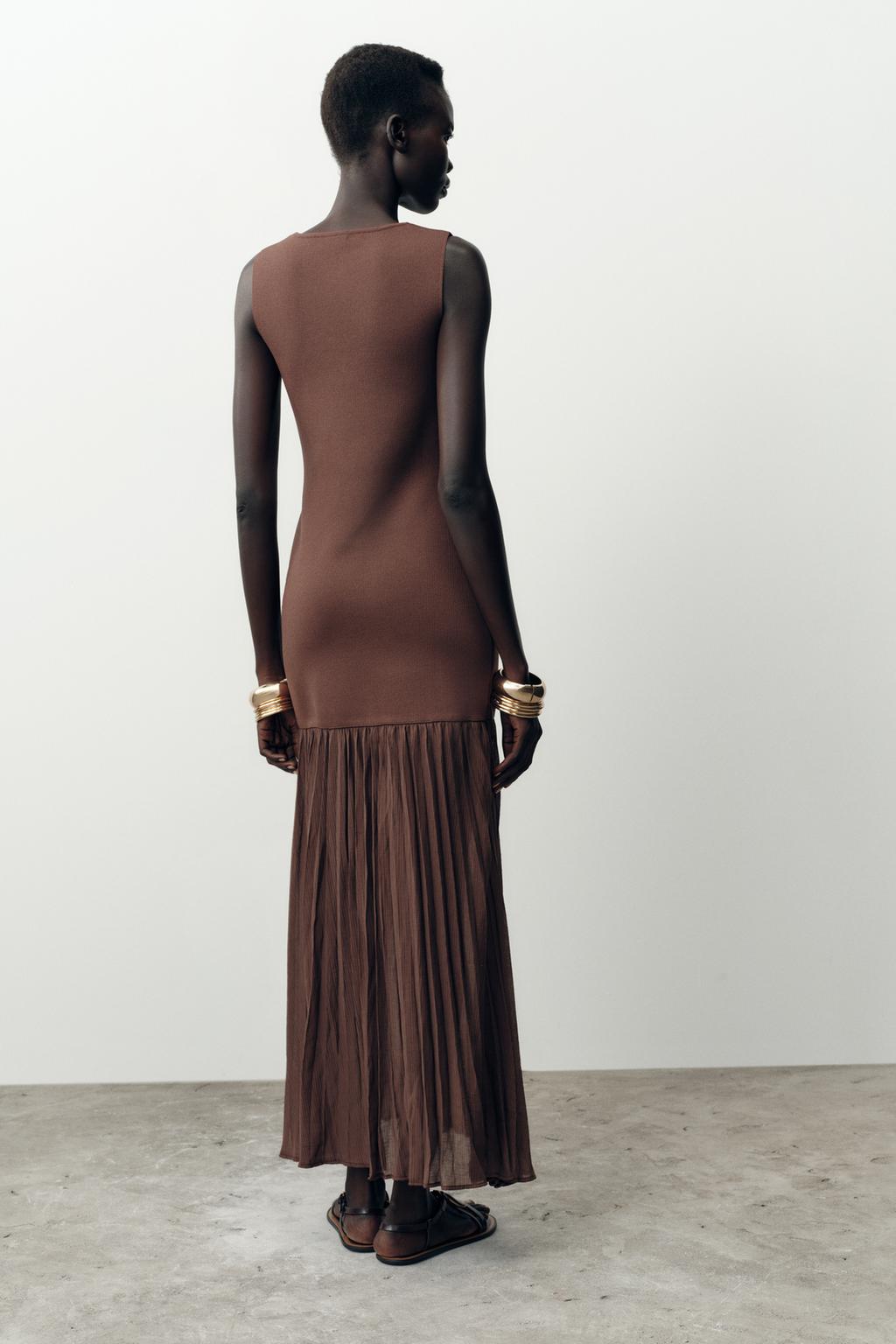 CONTRAST KNIT DRESS
