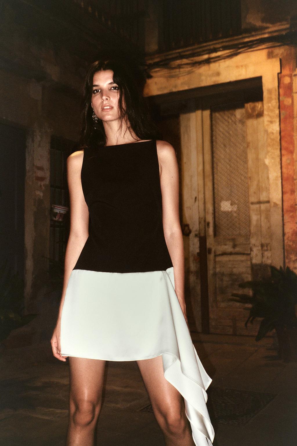 CONTRAST SHORT DRESS