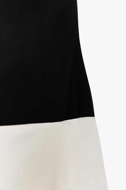 CONTRAST SHORT DRESS