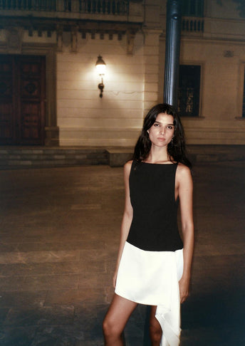 CONTRAST SHORT DRESS
