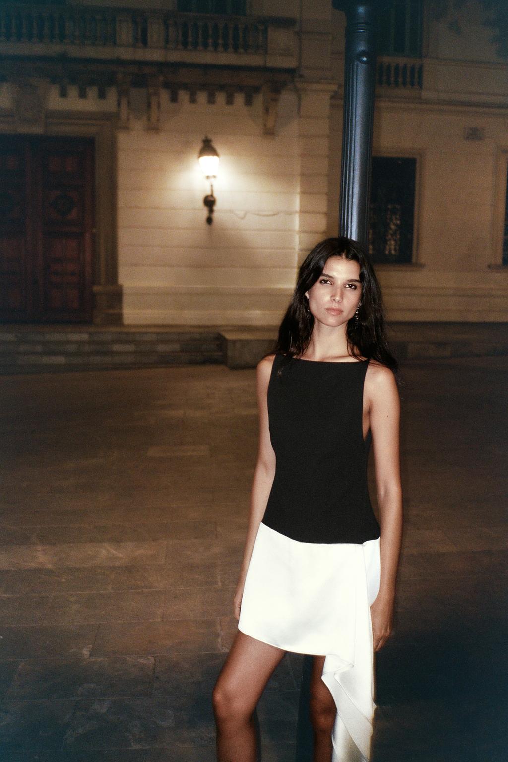 CONTRAST SHORT DRESS