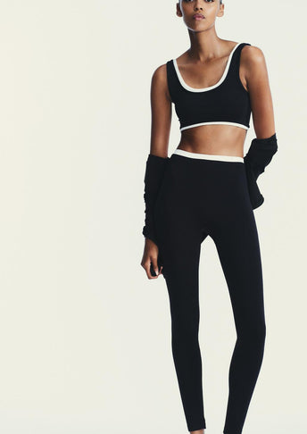 SPORTY DOUBLE EFFECT CROP TOP