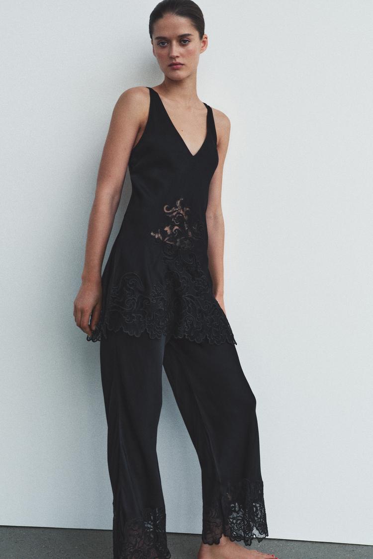 100% VISCOSE EMBROIDERED STRAPPY TOP