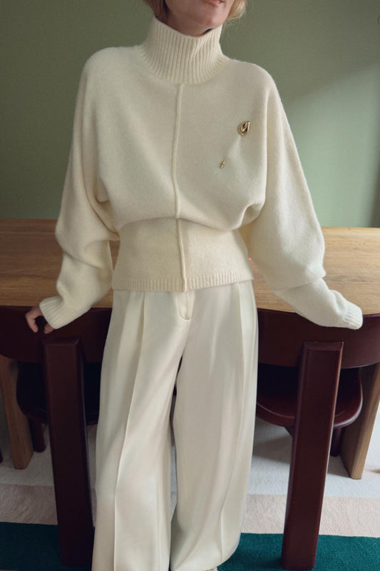 SOFT KNIT HIGH NECK JUMPER