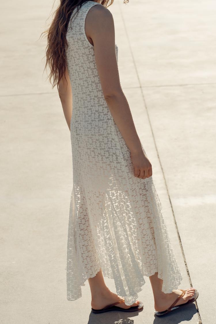 LONG LACE DRESS