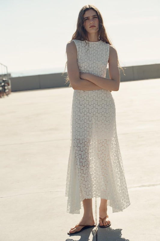 LONG LACE DRESS