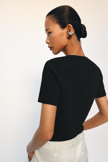 KNIT BUTTON-UP TOP