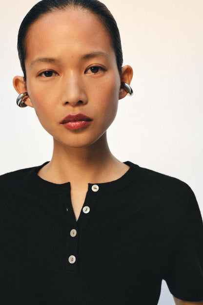 KNIT BUTTON-UP TOP