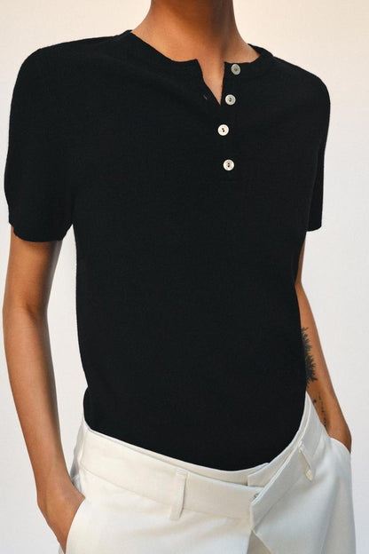 KNIT BUTTON-UP TOP