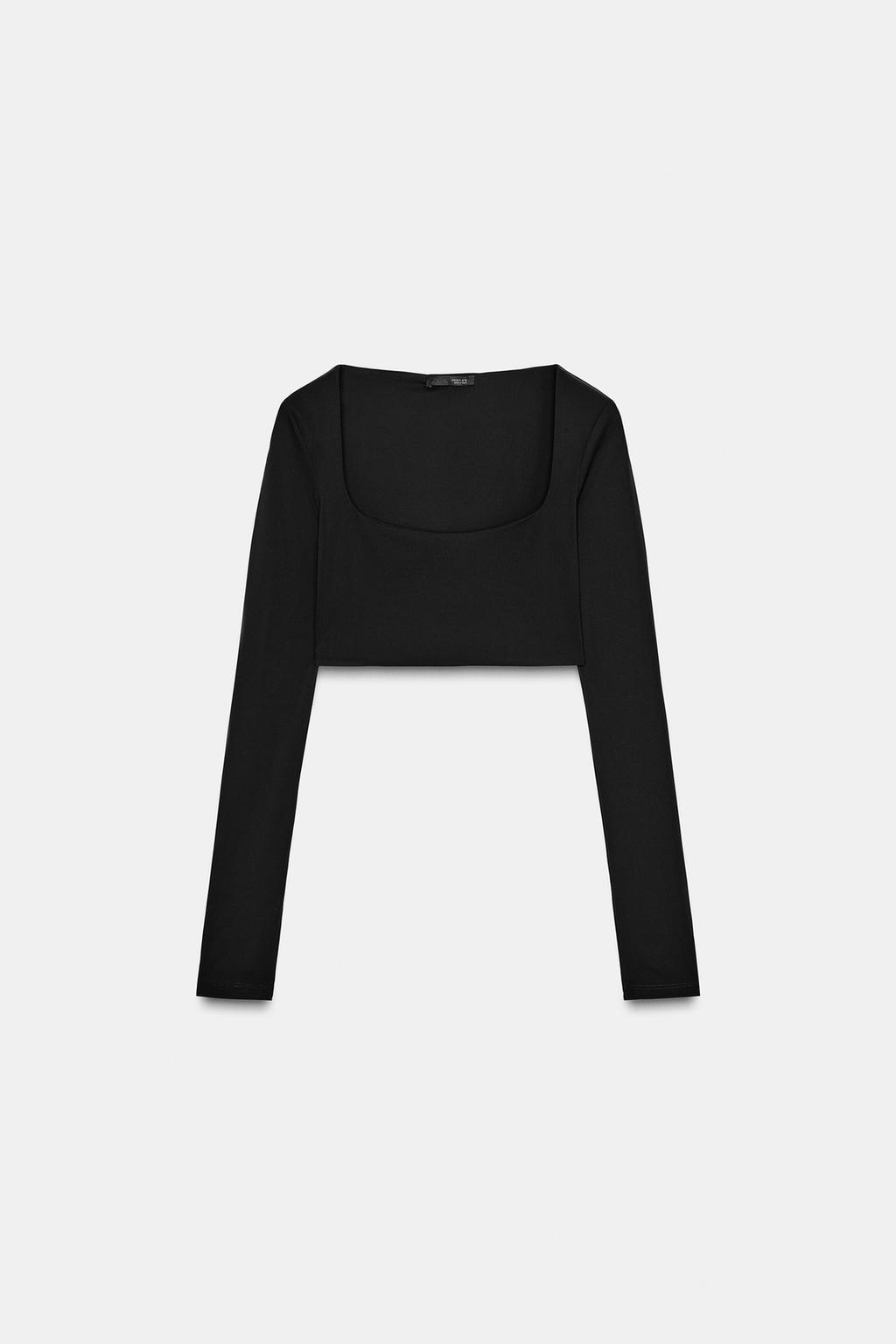 CREPE CROP TOP