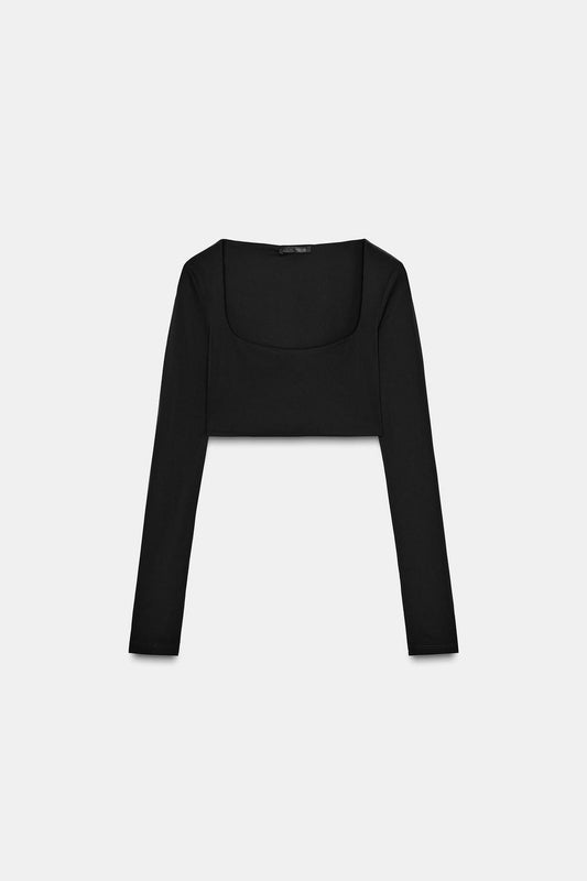 CREPE CROP TOP