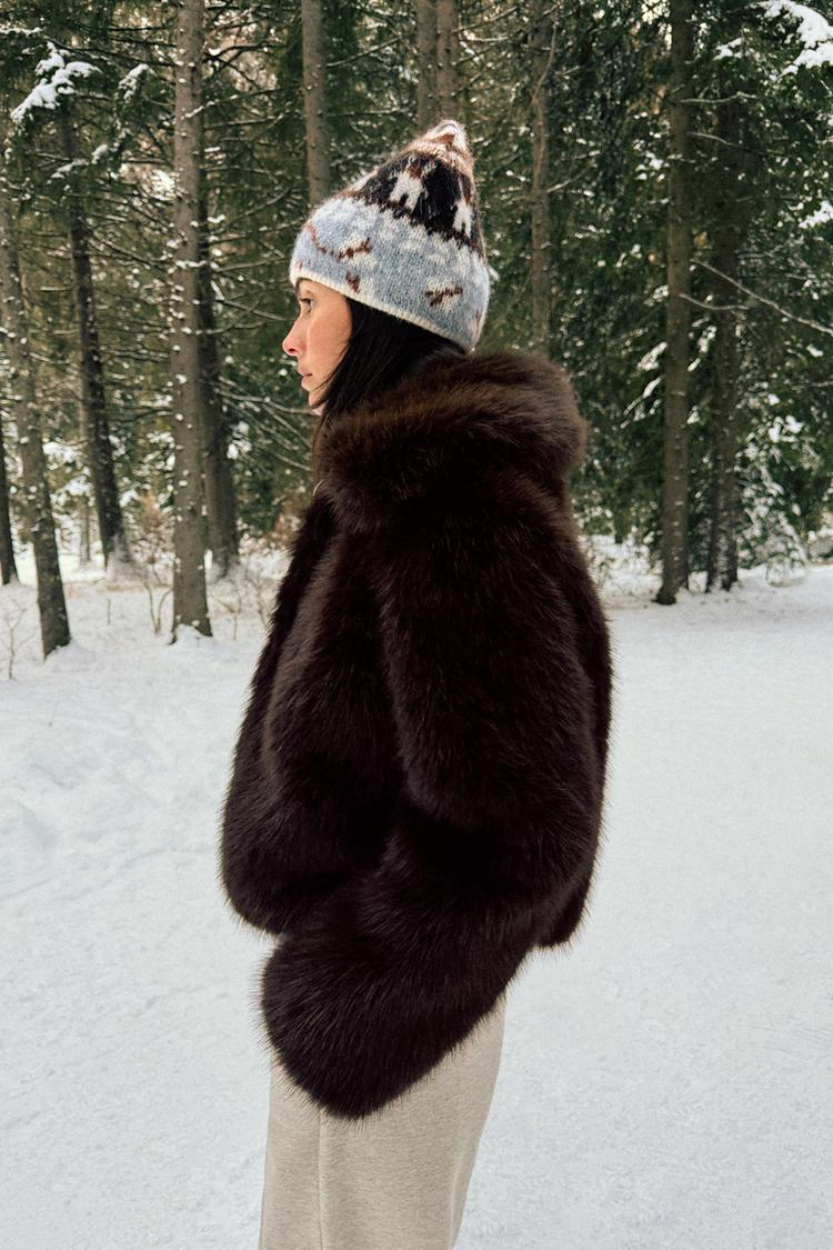 SHORT FAUX FUR COAT WITH LAPEL COLLAR