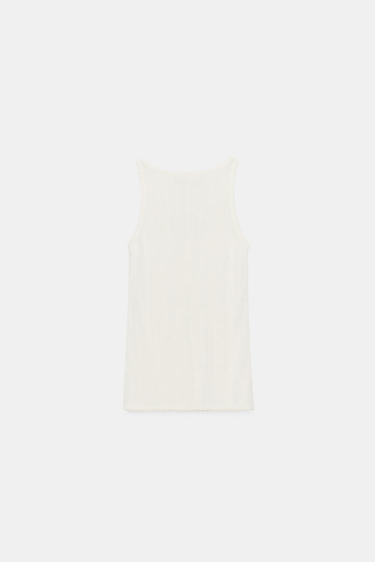 KNIT ROUND NECK TOP