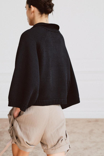 V-NECK KNIT JUMPER