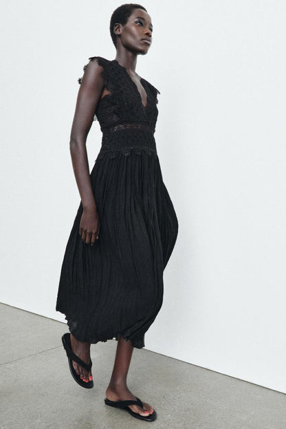 LACE DRESS