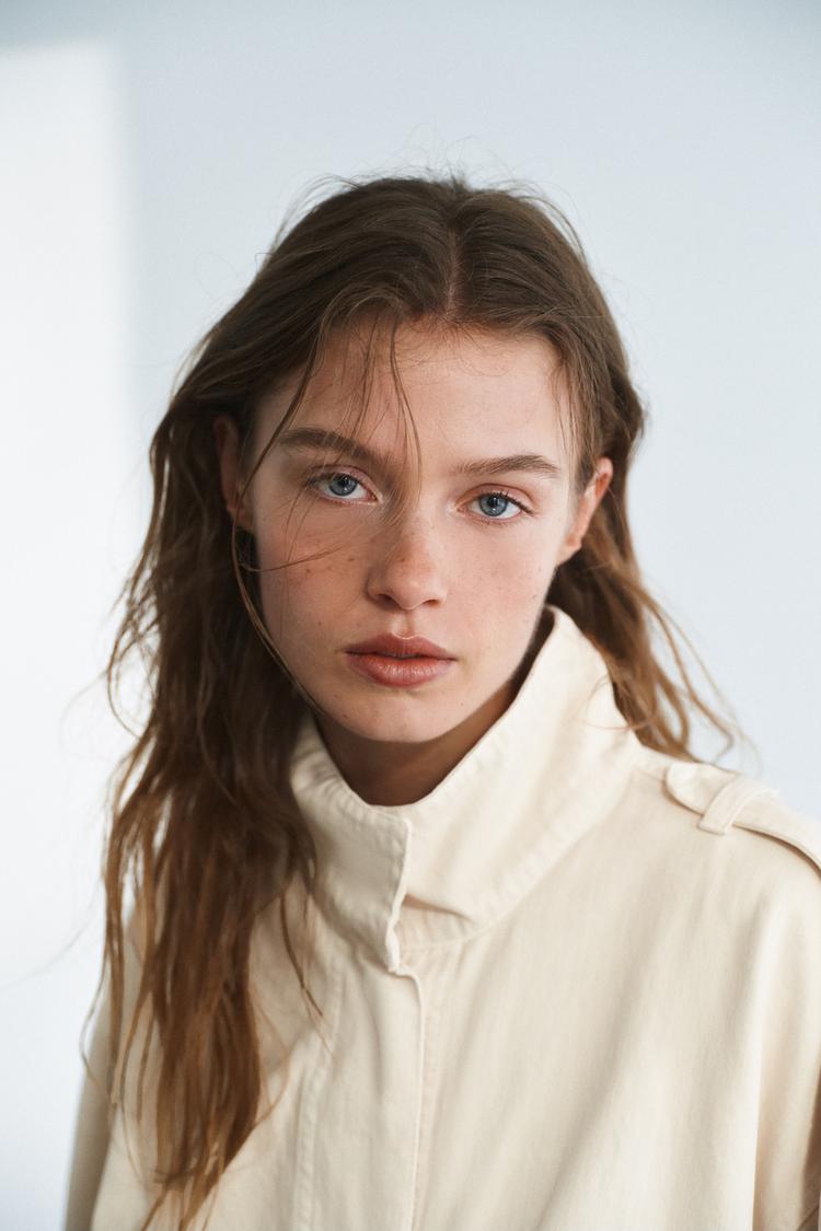 HIGH NECK JACKET