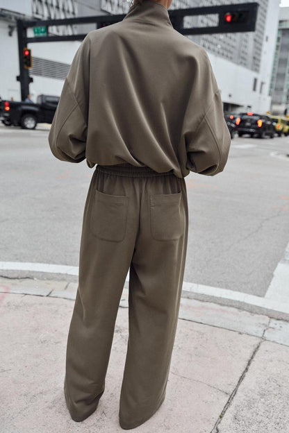 STRAIGHT-LEG TROUSERS WITH FRONT SEAM