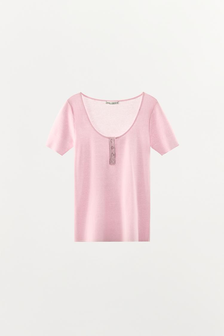 KNIT T-SHIRT WITH BUTTONS