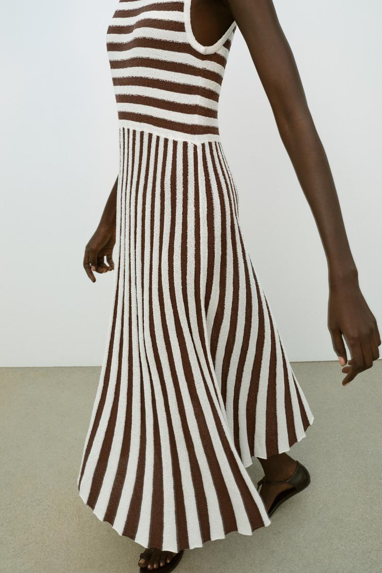LONG TEXTURED PLEATED STRIPED DRESS