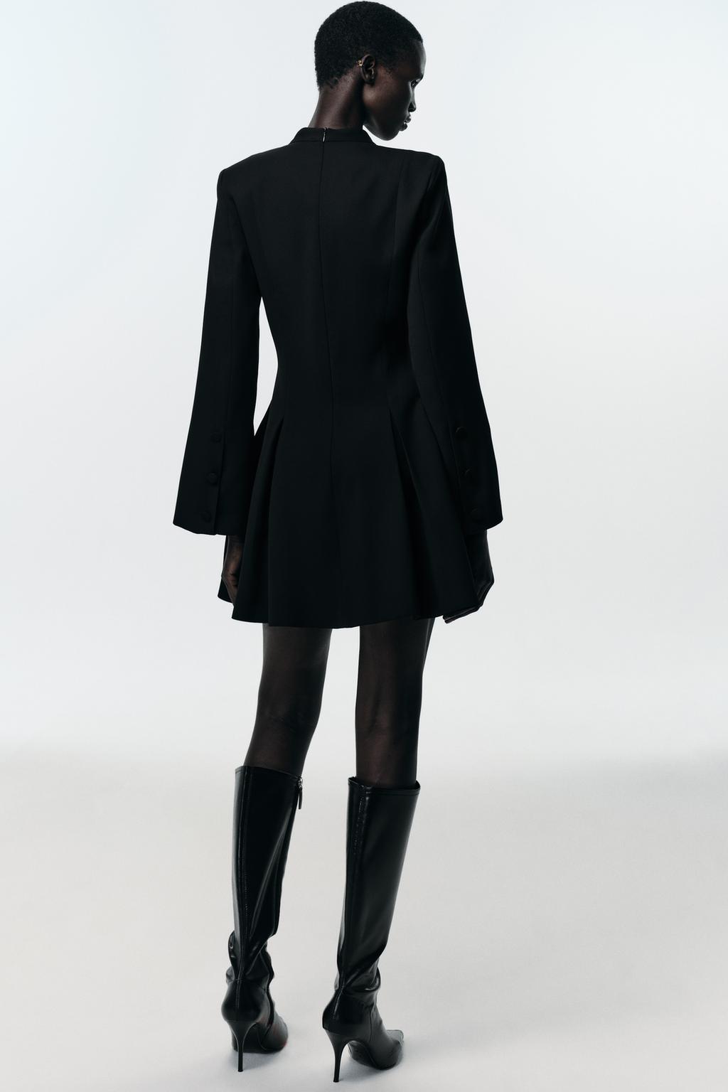 FITTED HIGH-HEEL BOOTS