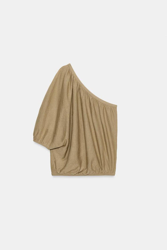 ASYMMETRIC KNIT TOP