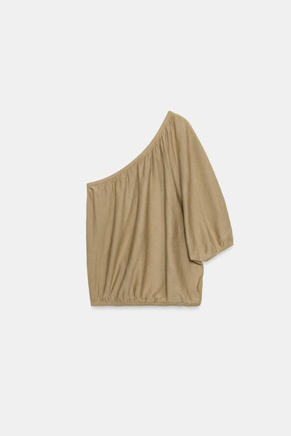 ASYMMETRIC KNIT TOP