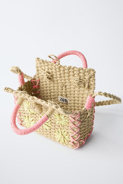 RAFFIA EFFECT FLOWER BAG